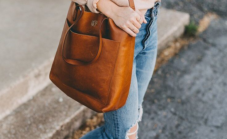 Best Transport Tote Bags for Women | Trendy Carryalls